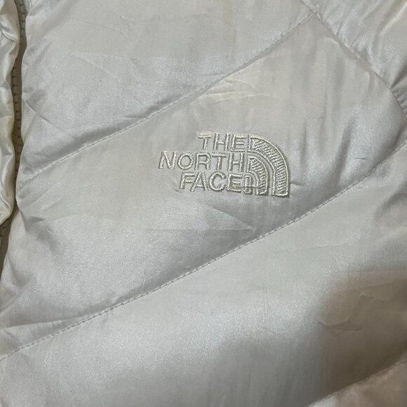 The North Face 550 Down Puffer Vest Womens Large White Goose Fill Winter Jacket - Picture 3 of 10